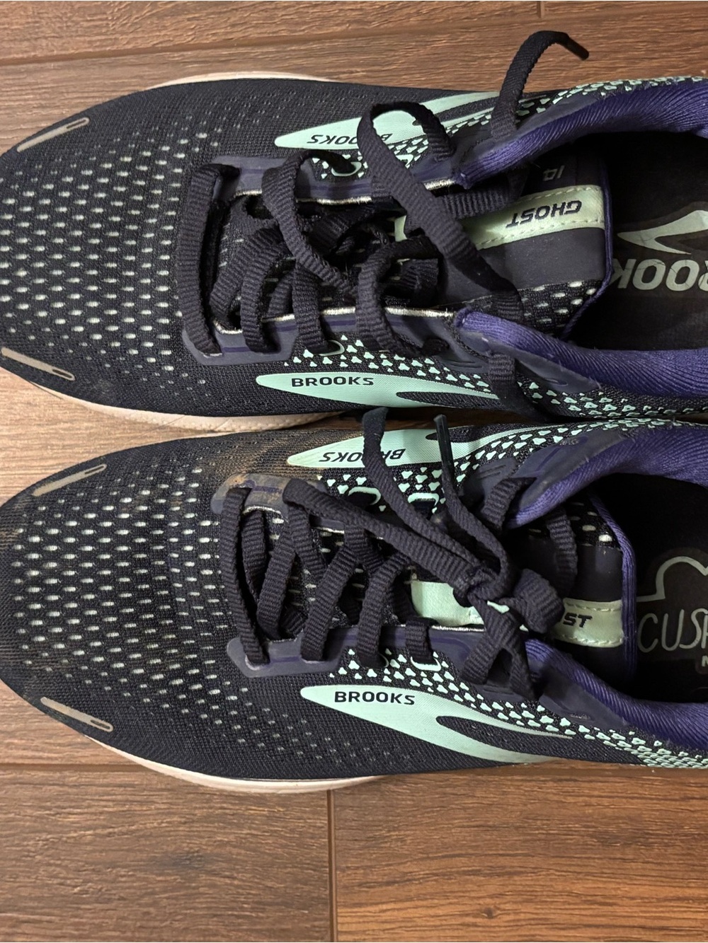 Brooks Women's Running Sneakers in Navy with Mint Accents